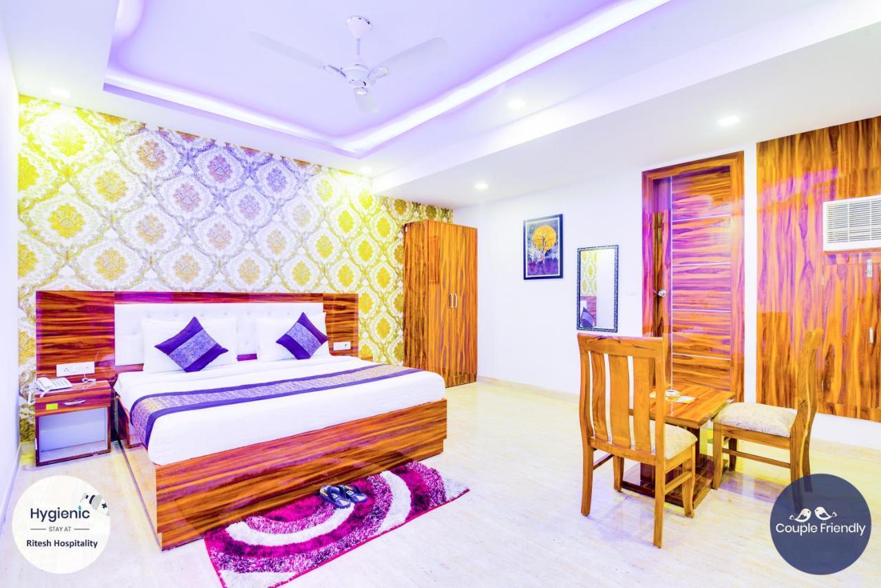 Hotel Fabulous - Delhi International Airport ニューデリー エクステリア 写真