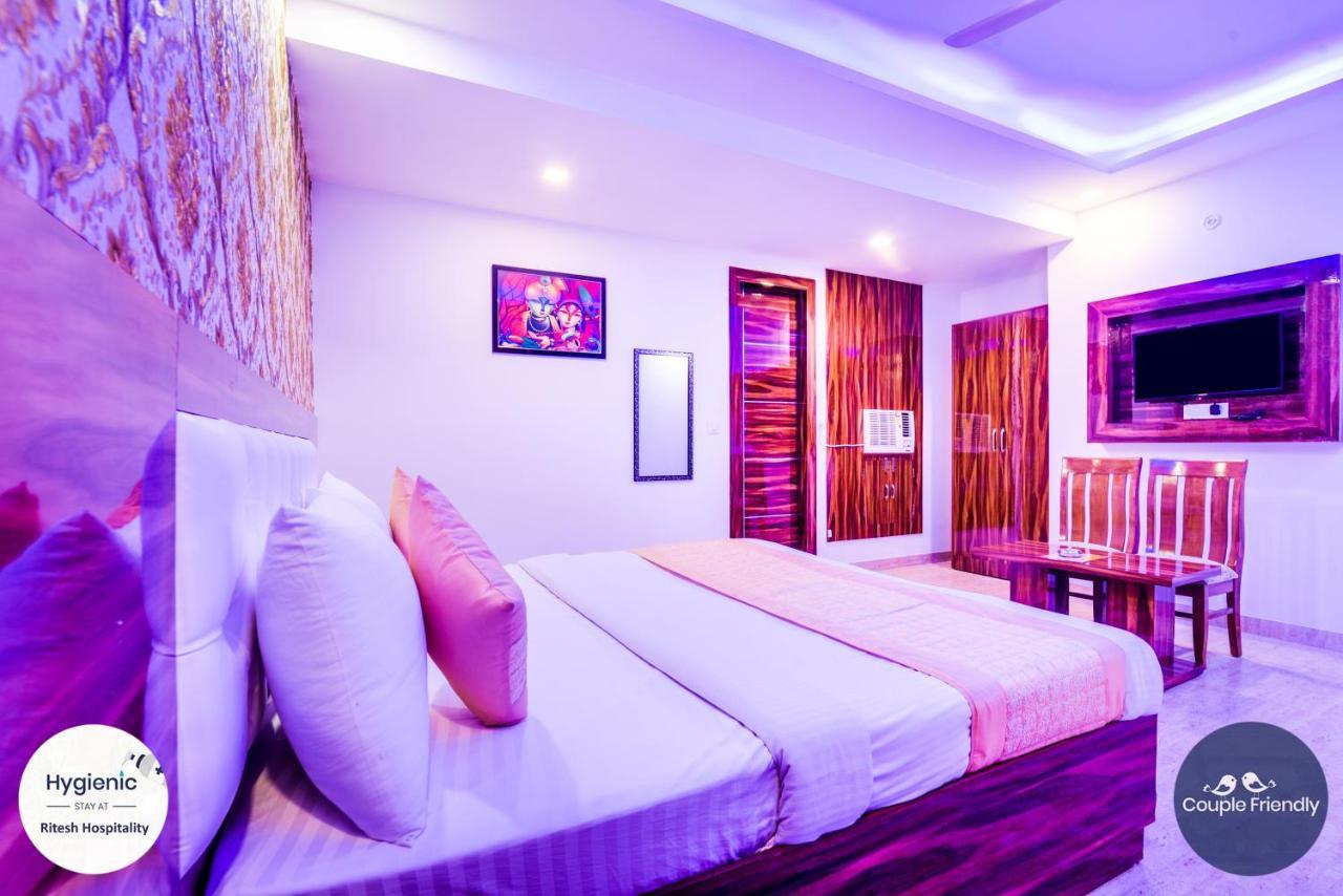 Hotel Fabulous - Delhi International Airport ニューデリー エクステリア 写真