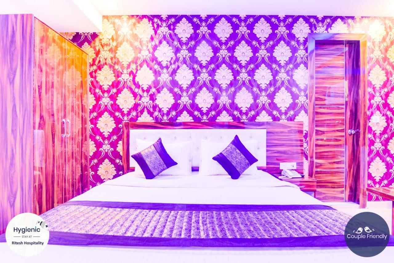 Hotel Fabulous - Delhi International Airport ニューデリー エクステリア 写真