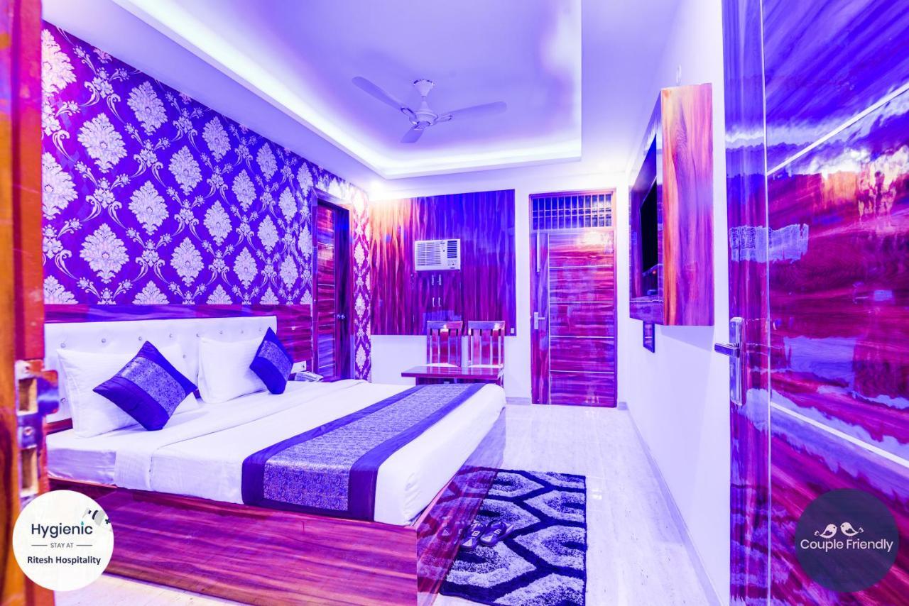 Hotel Fabulous - Delhi International Airport ニューデリー エクステリア 写真